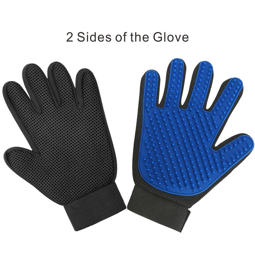 Pet grooming glove