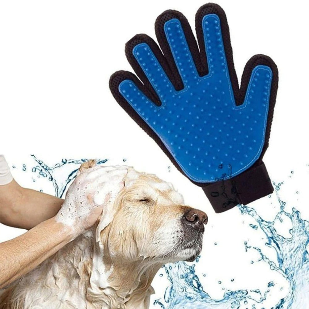 Pet grooming glove